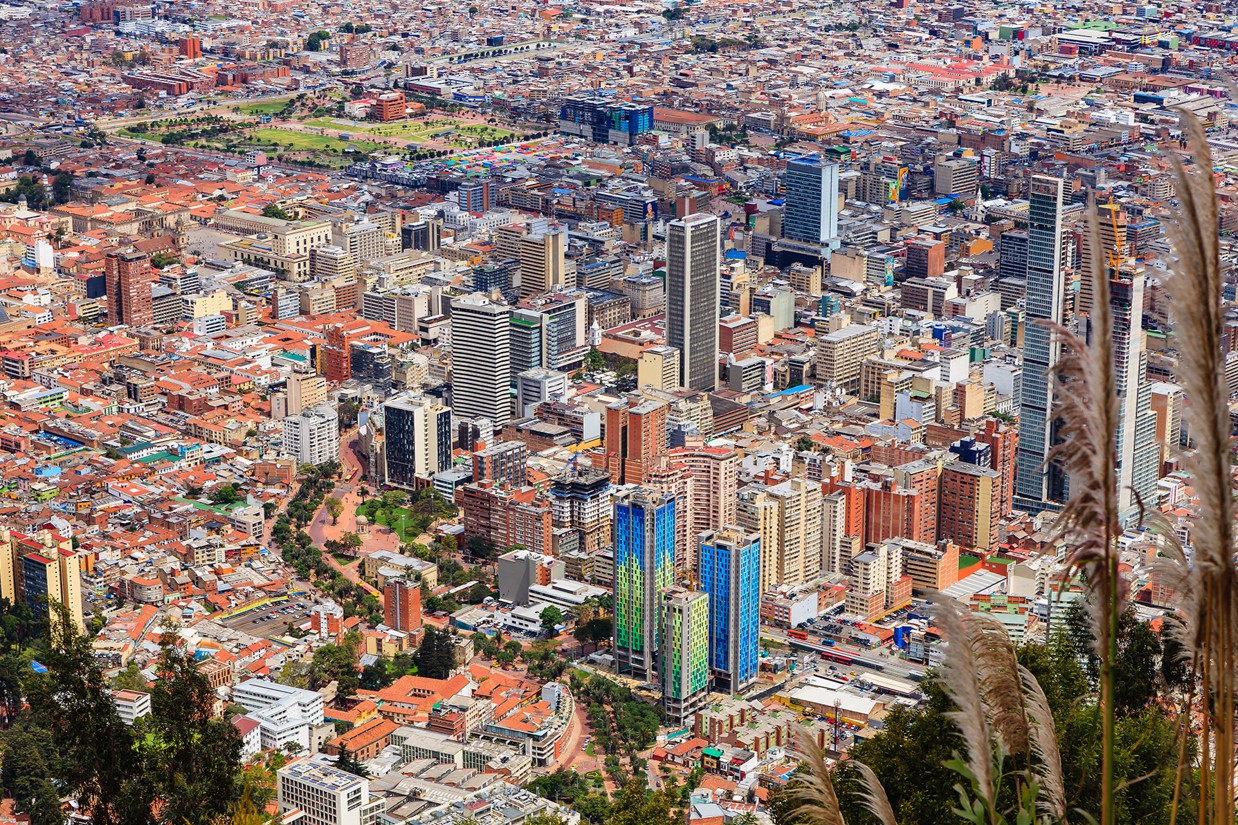 Poli, Bogotá